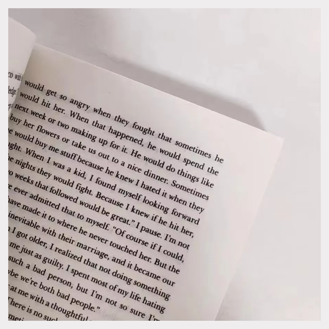 It Starts with Us By Colleen Hoover/It Ends with Us Novels Book In English #1 Sunday Times Bestselling Paperback